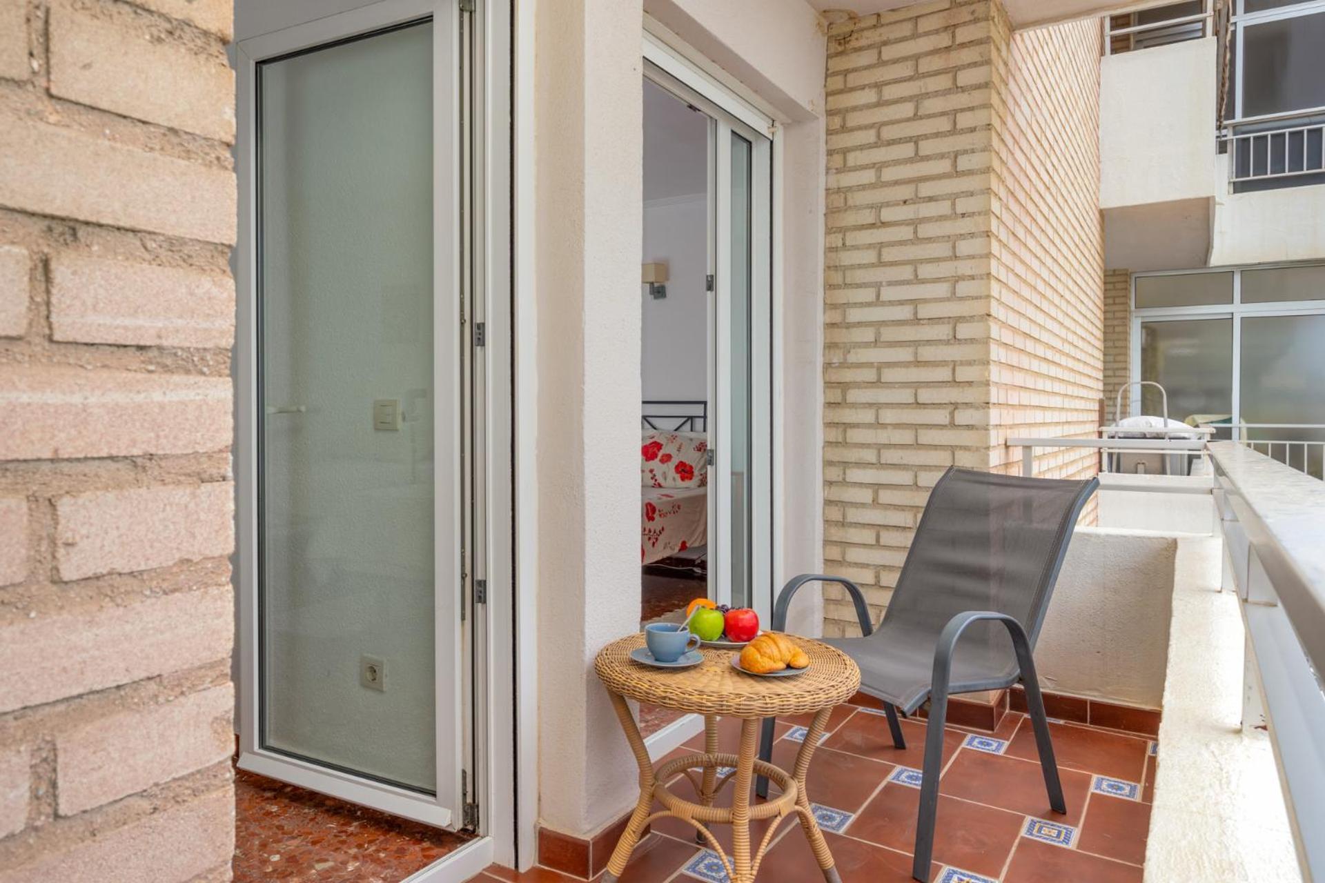 Beachfront, Two Bed- & Bathrooms, Private Parking Fuengirola Εξωτερικό φωτογραφία