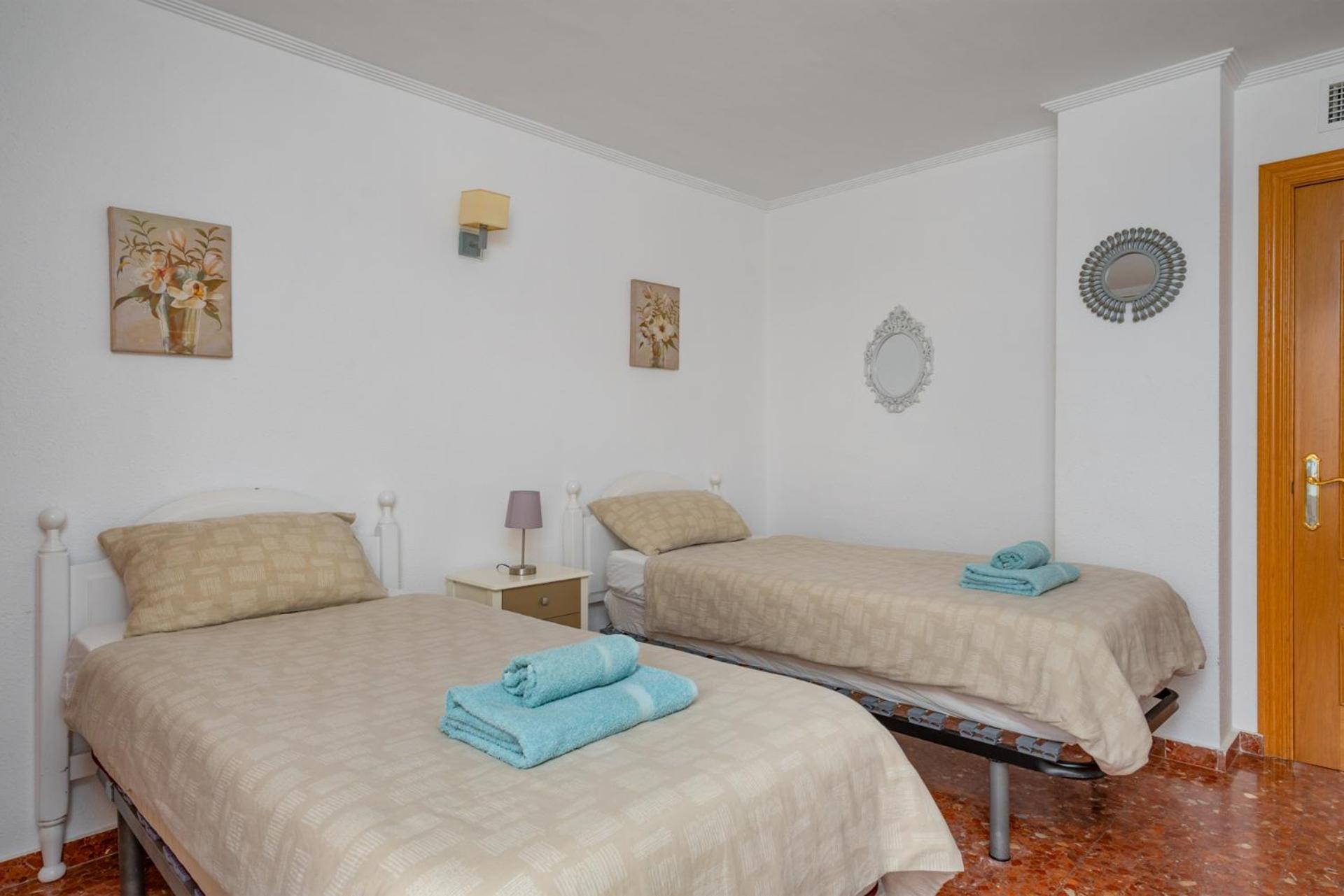 Beachfront, Two Bed- & Bathrooms, Private Parking Fuengirola Εξωτερικό φωτογραφία