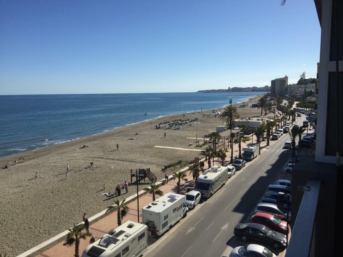 Beachfront, Two Bed- & Bathrooms, Private Parking Fuengirola Εξωτερικό φωτογραφία